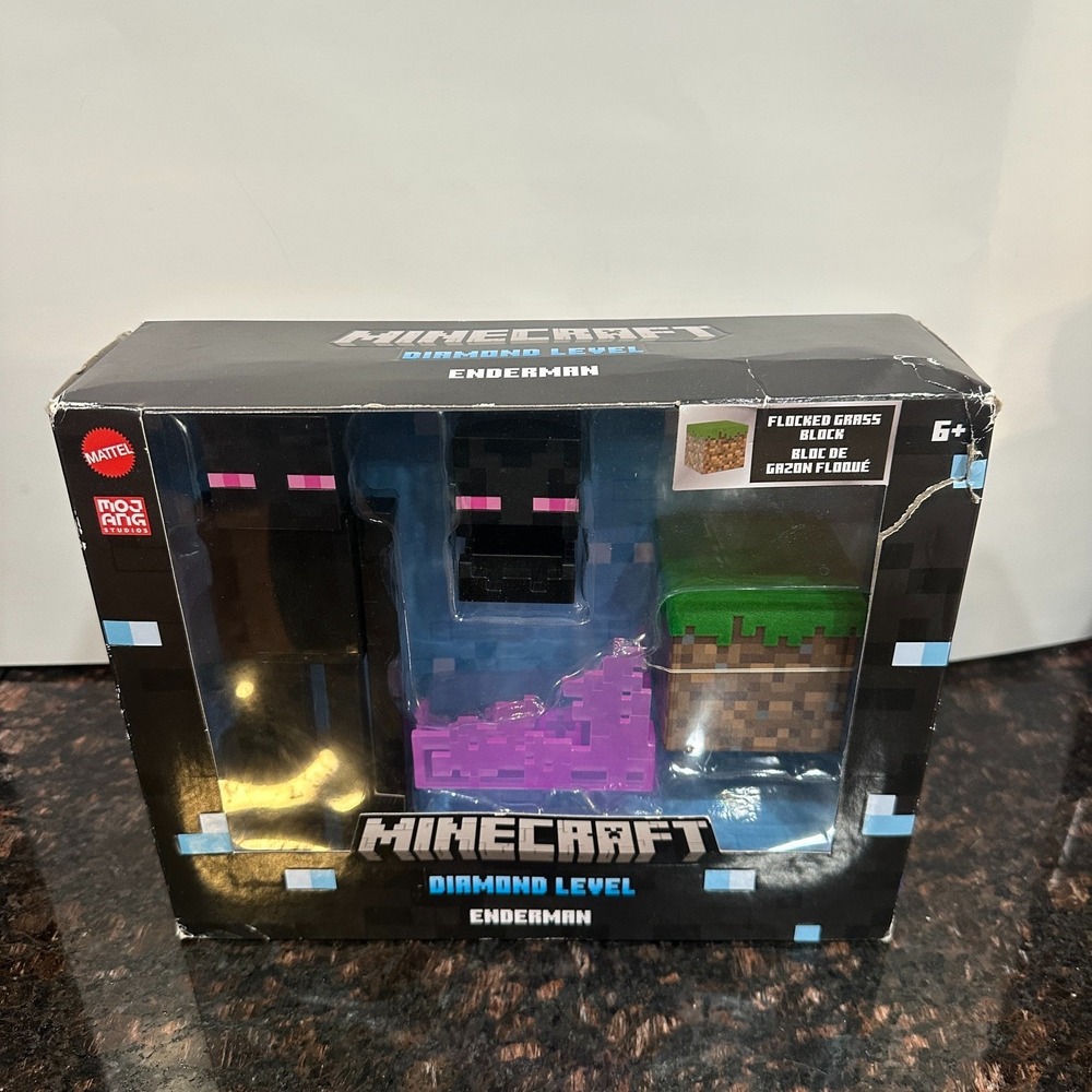 Minecraft Diamond Level Enderman Figure Set Flocked Grass Block Mattel